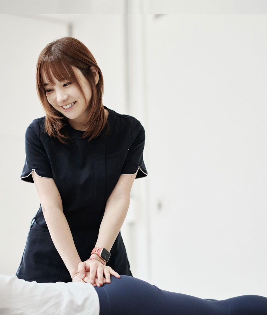 大阪本町駅すぐ！姿勢矯正・猫背専門 つなぐ整体院